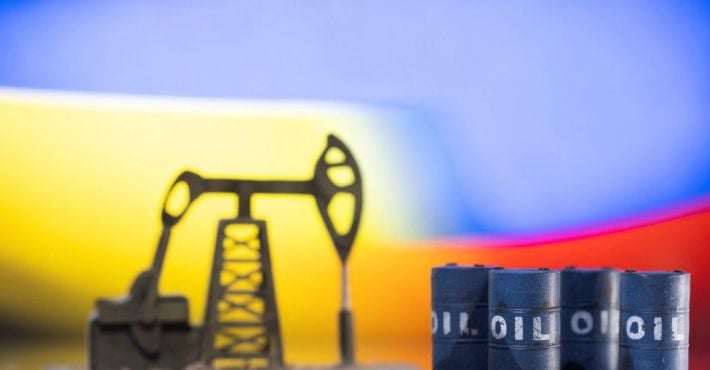 Обмеження цін на російську нафту