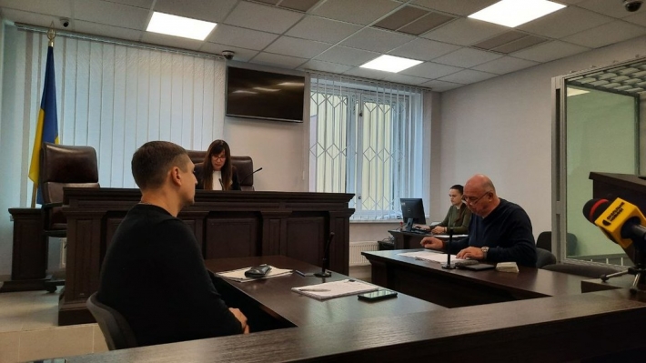В Запорожье суд рассматривает дело самопровозглашенной главы ГА Пологовского района.  Она объявлена ​​в международный розыск