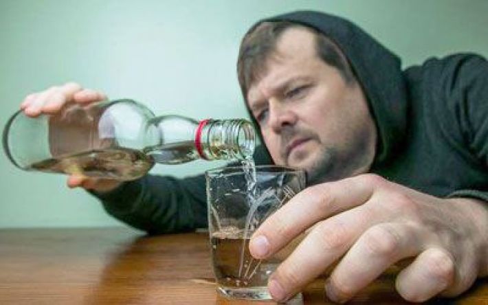 Бухают все: гауляйтеры прокомментировали запрет алкоголя в Мелитополе