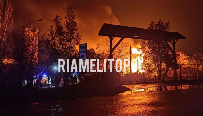 В Мелитополе горит загородный ресторан, в котором якобы отмечали День рождения Е. Балицкого