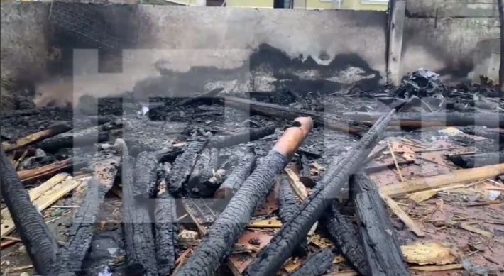 Рашисты показали, что осталось от ресторана в Мелитополе, который ракетами накрыли ВСУ (видео)