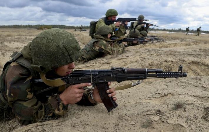 Беларусь привлечет к "проверке" армии одну из воинских частей у границы с Украиной