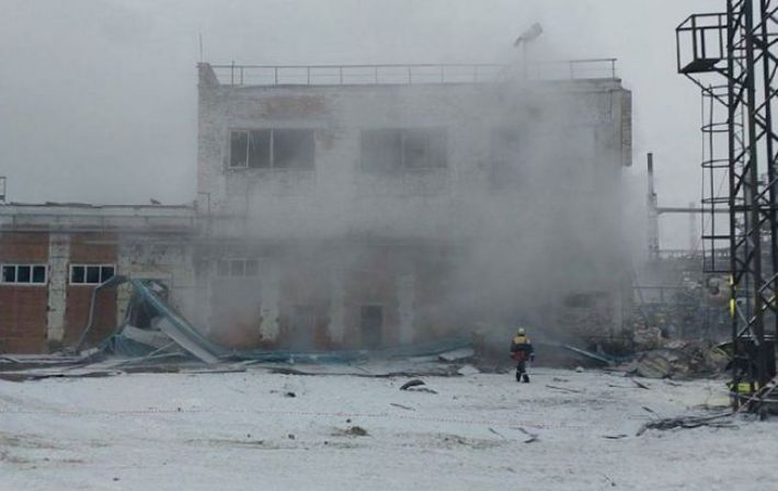 В российском Ангарске произошли взрыв и пожар на нефтекомбинате, есть погибшие