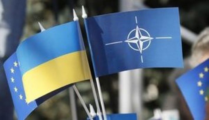ЄС і НАТО найближчим часом офіційно оприлюднять спільний заклик до РФ вивести війська з України, - Politico