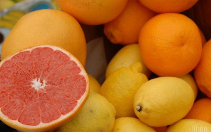 Стоимость фруктов: как изменились цены на апельсины, мандарины и бананы