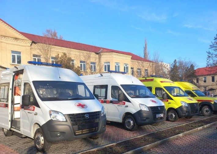 Оккупанты завозят новые скорые в Мелитополь – не на чем возить раненных солдат