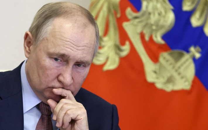Британская разведка назвала цель срежиссированных встреч Путина с генералами