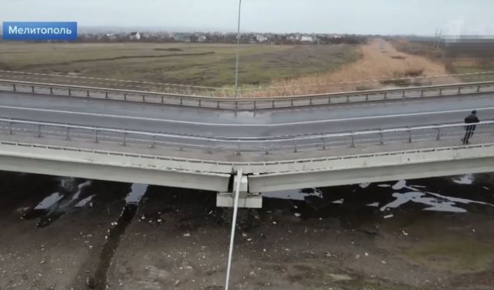Российская пропаганда уличила гауляйтеров Мелитополя во лжи по поводу взорванного моста (фото)