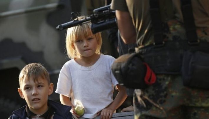 В Мелитополе рашисты придумали новый предлог для вывоза детей в россию (фото)