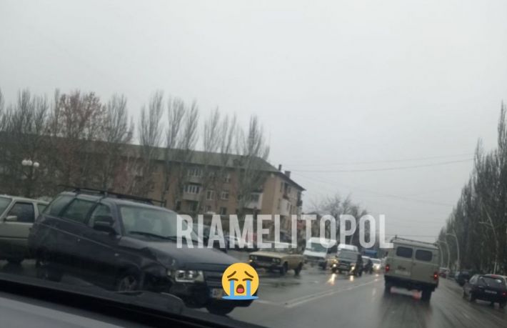 В Мелитополе с утра два ДТП - есть пострадавшие