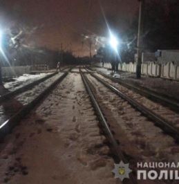 В Запорожье локомотив насмерть сбил 78-летнюю пенсионерку (фото)