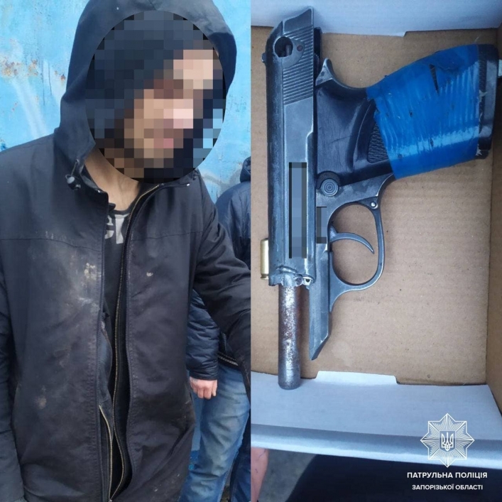 В Запорожье задержали двух мужчин с незарегистрированным оружием