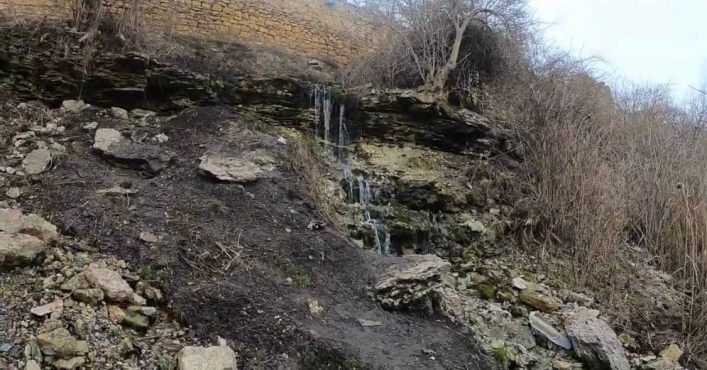  заброшенный водопад и винные погреба