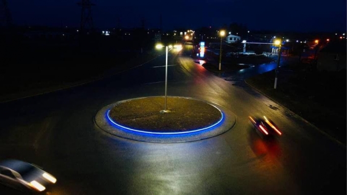 В Мелитополе новые перекрестки с подсветкой и островками безопасности радуют не всех