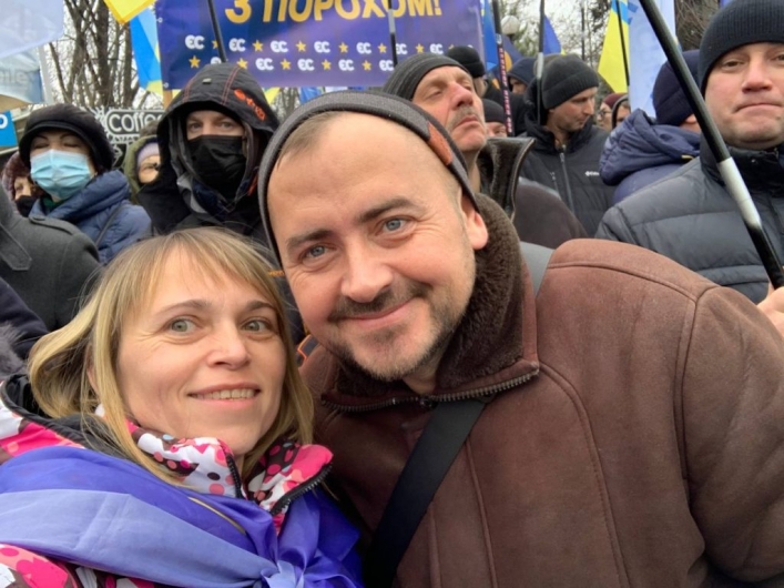 Жители Мелитополя отправились в Киев, чтобы поддержать Петра Порошенко