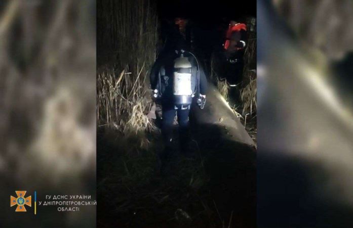 В Днепропетровской области две девочки провалились под лед: одна из них утонула
