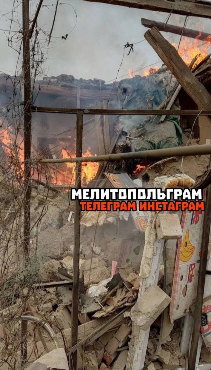 В Мелитополе на Песчаной обстреливают жилые дома, а техника РФ прибывает к Мелитополю (видео, фото)