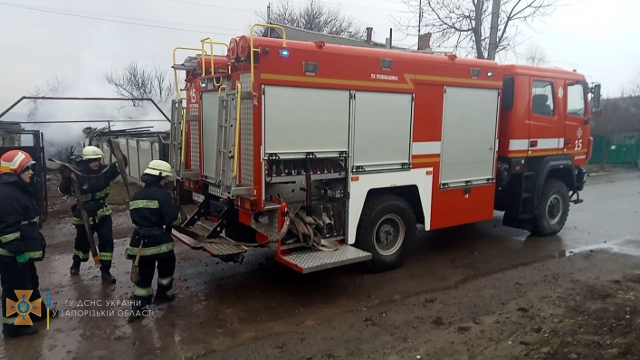 В Васильевке оккупанты обстреляли больницу: произошел пожар
