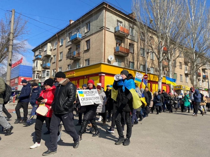 марш протеста мелитополь5