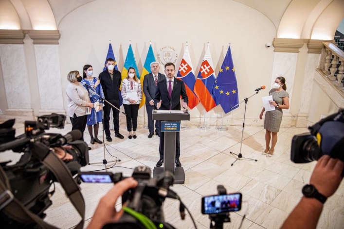 Словакия поставит в Украину систему С-300 – результат поездки в ЕС мэра Мелитополя с делегацией (фото) 