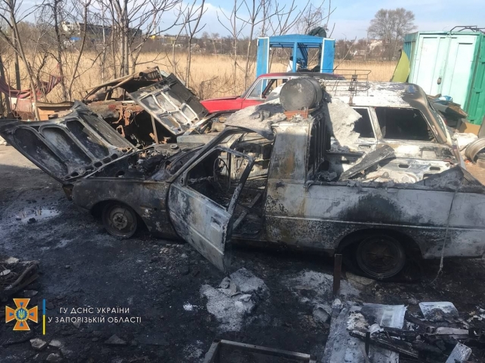 Сгорели авто 1