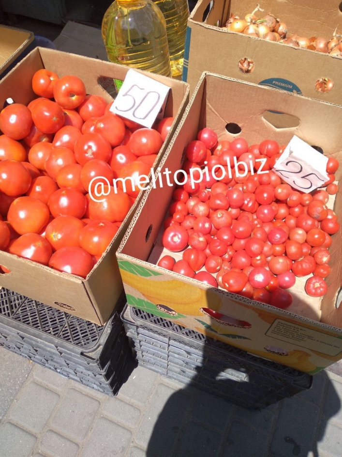 На мелитопольских рынках фрукты и овощи становятся дешевле с каждым днем 1