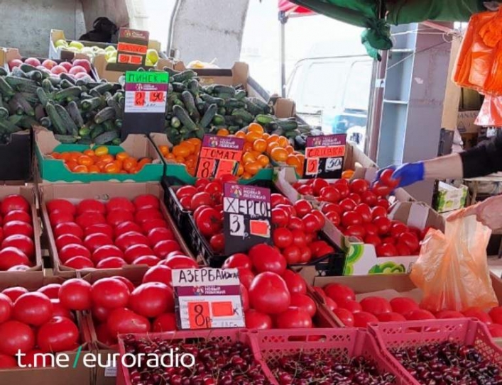 В Беларуси на рынках появились мелитопольская черешня и херсонские помидоры (фото)