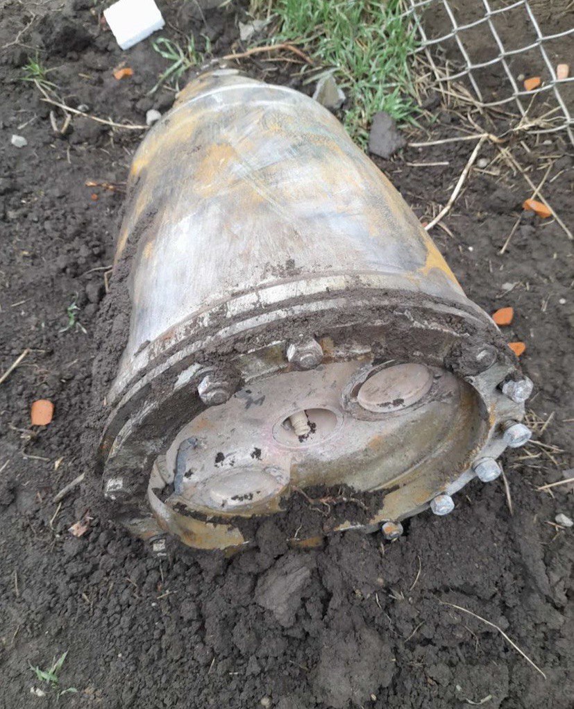 Жители разрушенного ракетой дома в Мелитополе просят о помощи 1