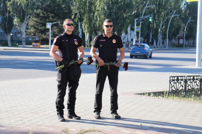 В Мелитополе появилась сладкая парочка предателей полицейских (фото, видео)
