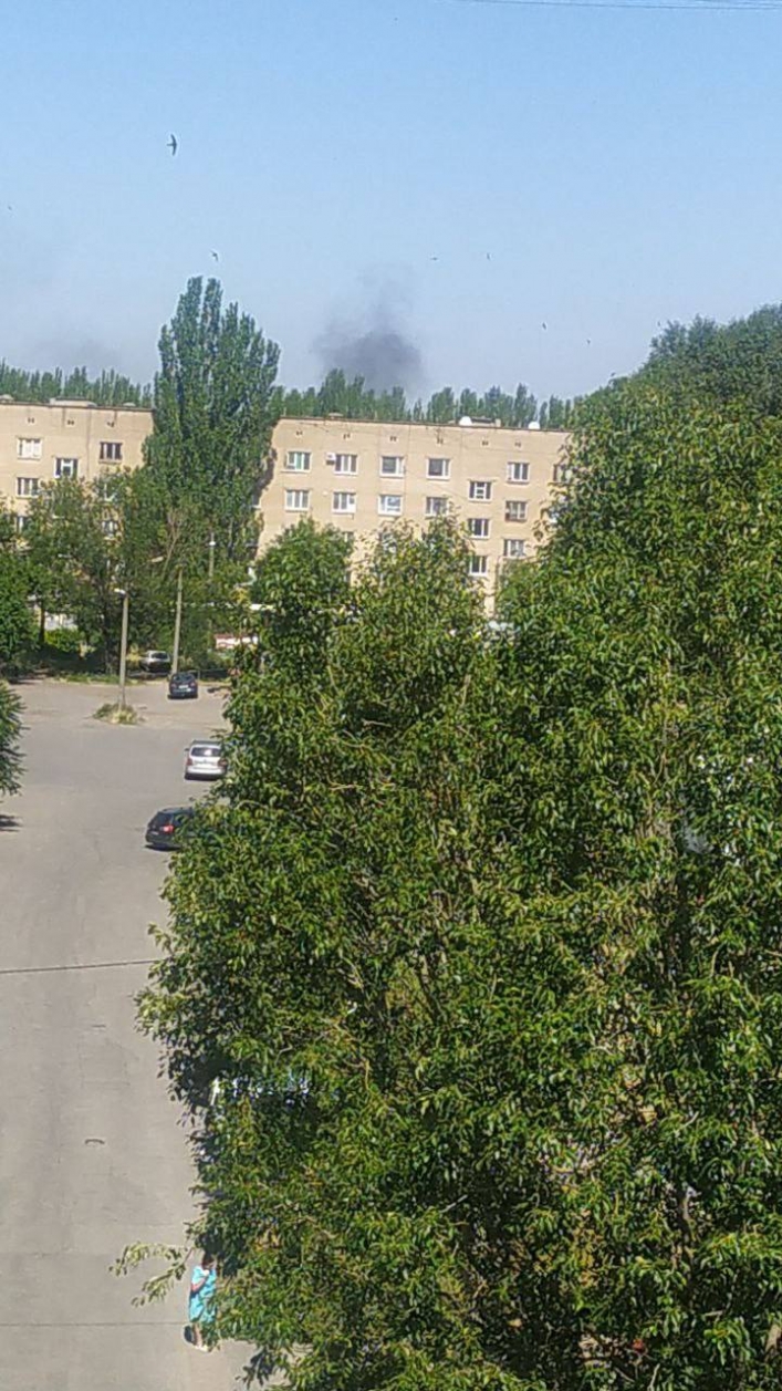 Аэродром горит до сих пор, много двухсотых и раненых - подробности взрывов в Мелитополе (фото)