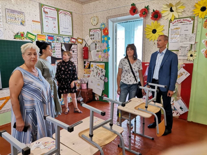 Школа строгого режима - В Мелитопольском районе коллаборантка угрожает посадить школьников 
