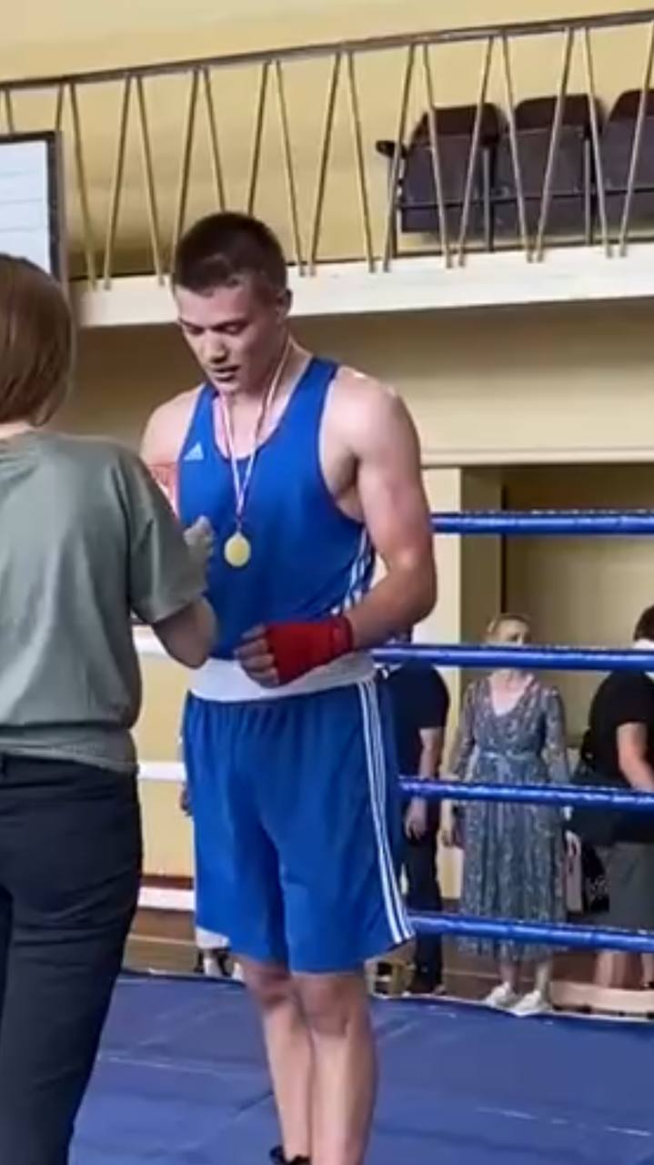 Известный боксер из Кирилловки не определился со своей государственной принадлежностью