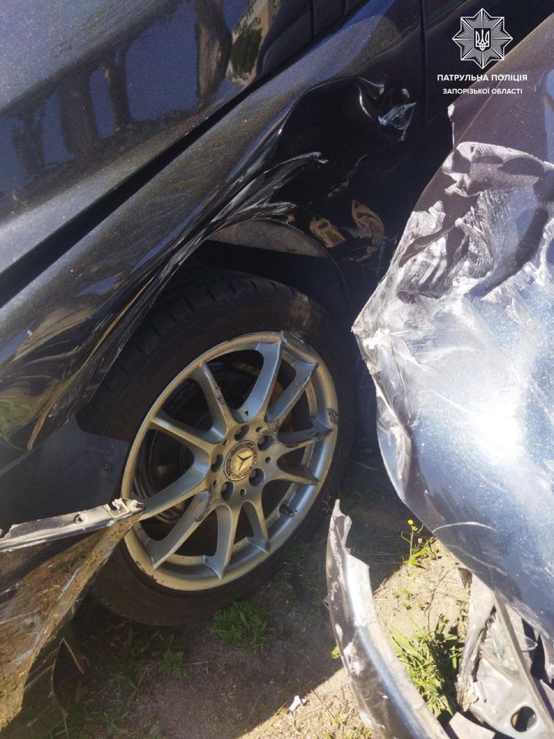 В Запорожье водитель под влиянием наркотиков попал в аварию (Фото)2)