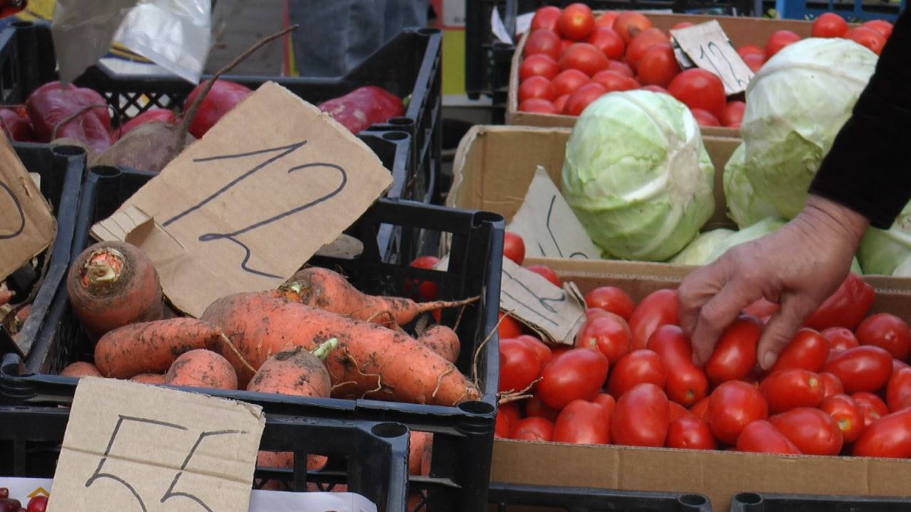 Як змінилися ціни на овочі та фрукти в окупованому Мелітополі 