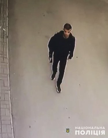 Зірвав ланцюжок і втік: поліція Запоріжжя розшукує грабіжника 