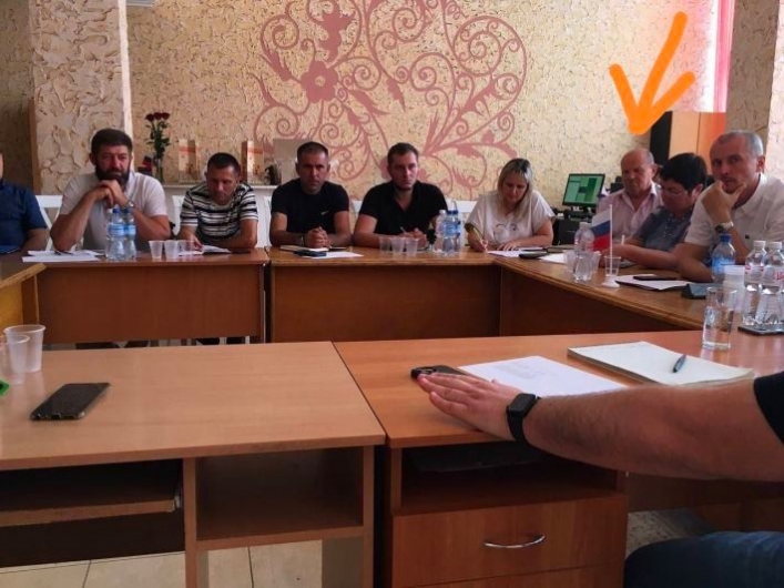 В Мелитопольском районе жители 6-и громад 5 месяцев не получают зарплату из-за предателей-руководителей