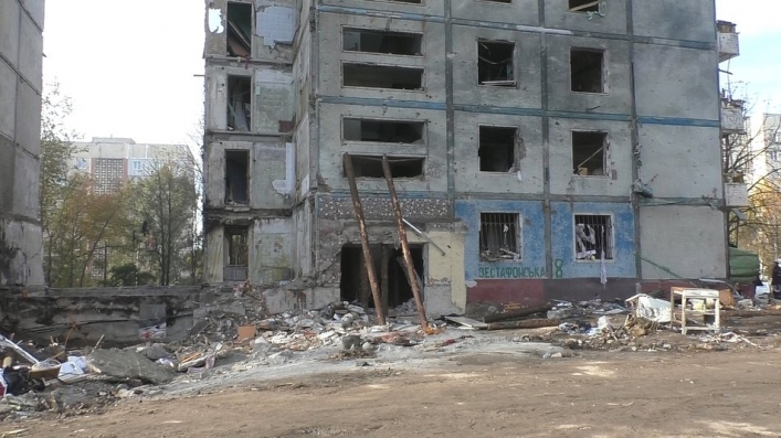 Разрушенная многоэтажка в Запорожье 