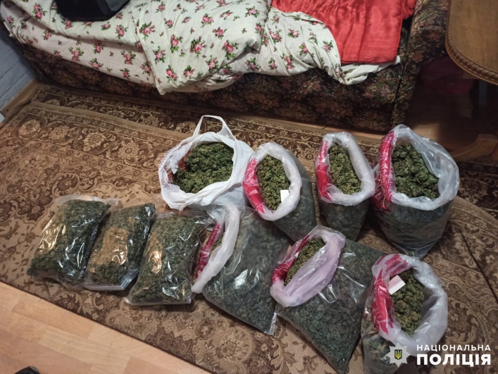 житель Запорожья собрал наркотических средств на сумму более 5 миллионов гривен