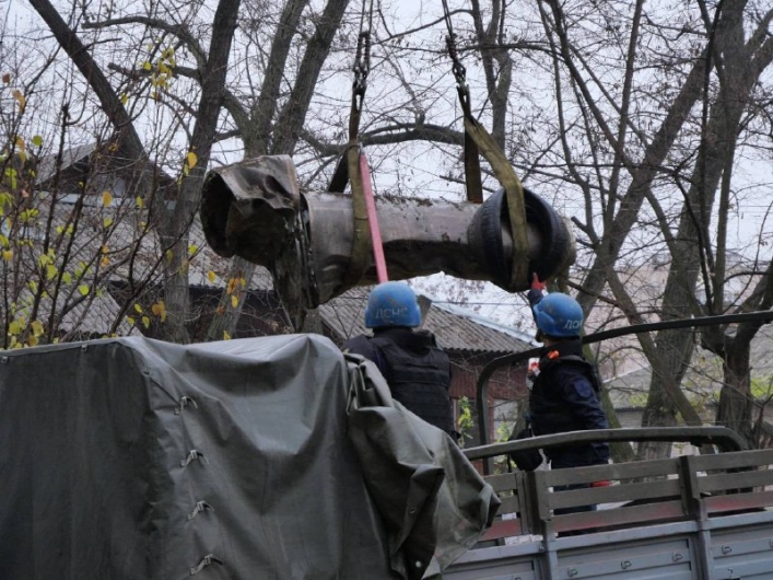 В Запорожье прошла операция по обезвреживанию российской кассетной ракеты