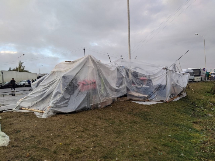 Трое суток жили в самодельной палатке и спали на полу на заправке – парень из оккупированного Мелитополя рассказал о своем пути к свободе 16