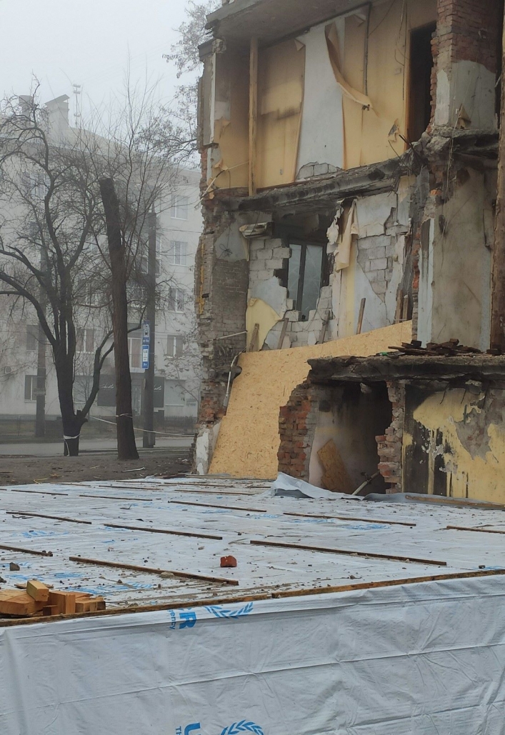 как сейчас выглядит разрушенный россиянами жилой дом в Запорожье