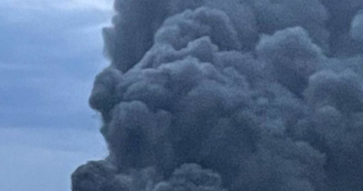 В Бердянске прогремел мощный взрыв, дым поднимается с аэродрома