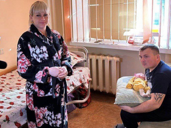 В новом 2023 году в Запорожье первой родилась девочка
