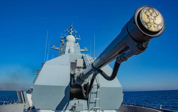 Россия удерживает в Средиземном море 5 носителей ракет "Калибр", - ВМС