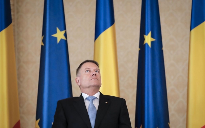 Президент Румынии попросил пересмотреть закон о нацменьшинствах в Украине: что ответил Зеленский