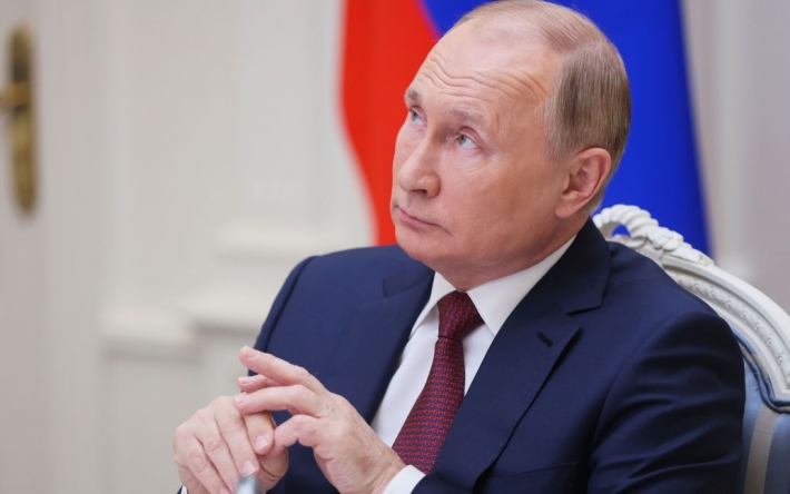 "Путин давно уже переплюнул Гитлера": эксперт рассказал об абсурдных шагах России в войне
