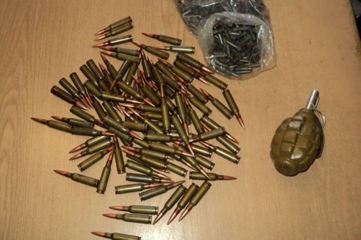 В Мелитополе фейковая полиция задержала жителя россии – изъяли кучу патронов (фото)