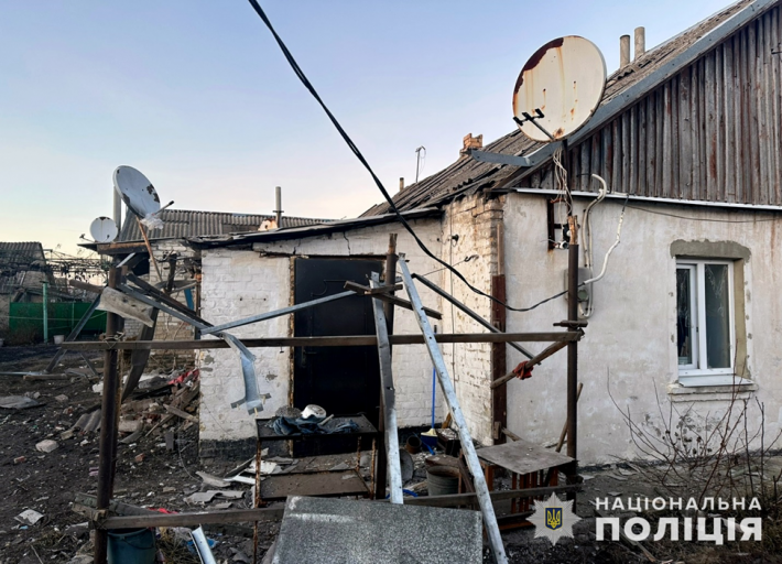 Во время вражеских обстрелов оккупанты ранили двух граждан в Пологовском районе (фото)