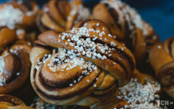 Шведські булочки з корицею канелбулар: рецепт ароматної випічки