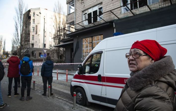 Под Купянском оккупанты обстреляли больницу: ранен фельдшер